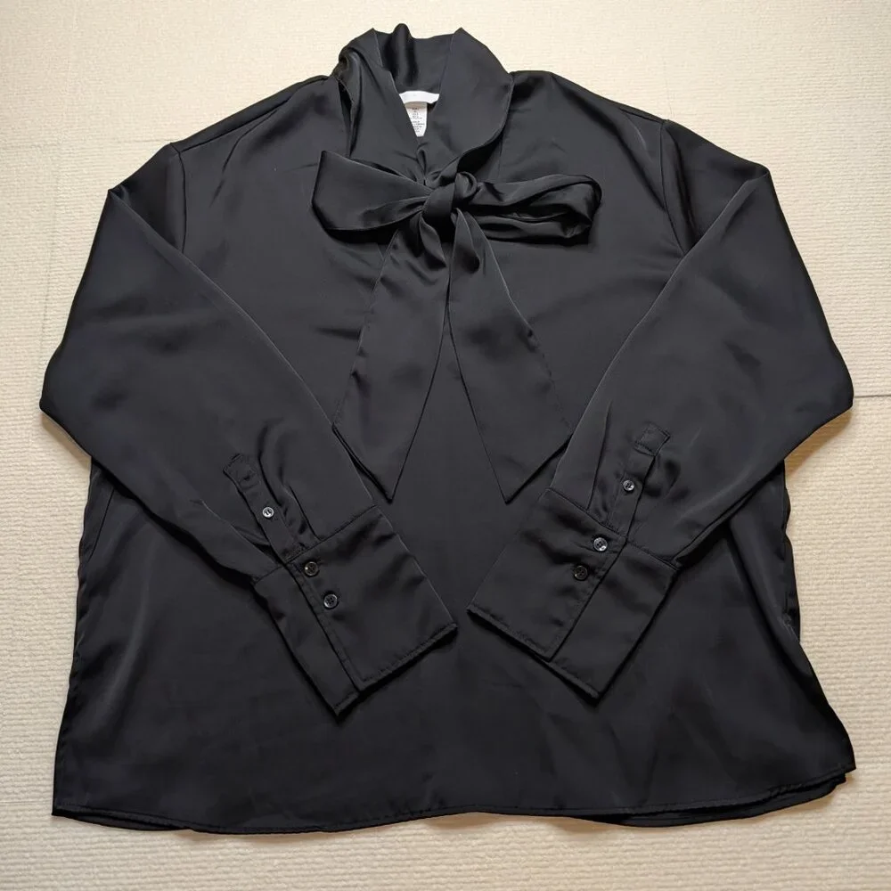 H&M long sleeve black bow tie blouse - size large - Picture 6 of 8